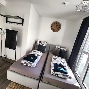 Modernes Mit Wifi, Aufzug & Kostenlos Parken El-living Augsburg