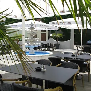 Otel Adler, Augsburg
